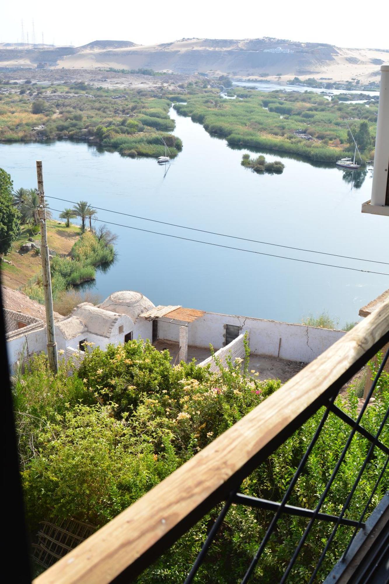 Aswan Nile Palace Exterior photo